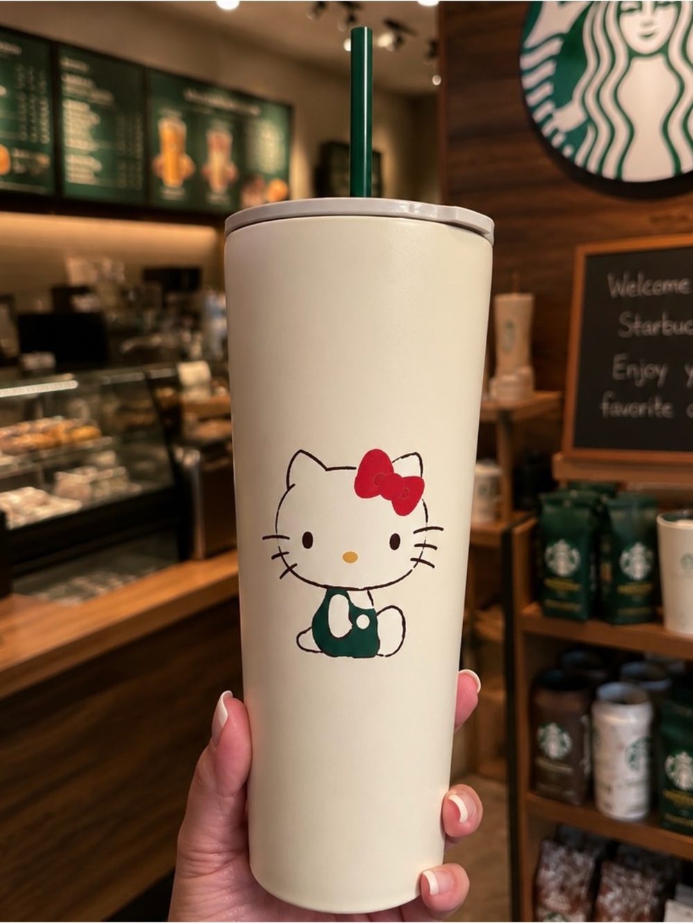 Hello Kitty 2025 Anniversary Starbucks Cream Venti Tumbler Cup